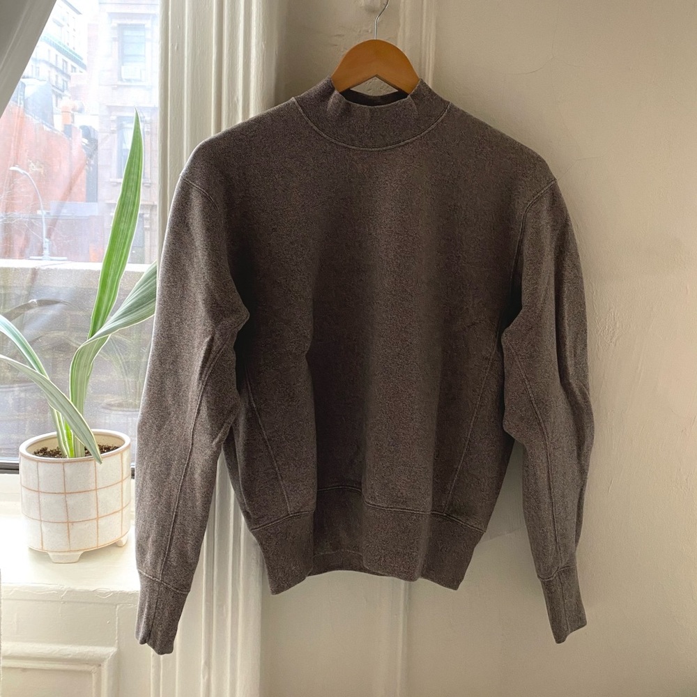 UNIQLO cropped mock pullover